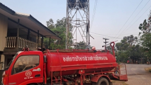 วันที่ 15 เมษายน 2569 ดร.คุณากร อักษรพรมราช นายกองค์การบริหารส่วนตำบลโพนงาม มอบหมายให้เจ้าหน้าที่องค์การบริหารส่วนตำบลโพนงาม ลงพื้นที่ดำเนินการส่งน้ำขึ้นหอถังประปาหมู่บ้าน ณ บ้านหลักป้าย หมู่ที่ 6 เพื่อให้ประชาชนในพื้นที่ได้มีน้ำสำหรับอุปโภค