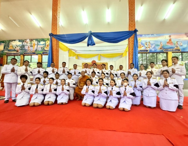 วันที่ 9 กันยายน  2568 คณะผู้บริหาร หัวหน้าส่วนราชการ สมาชิกสภาฯ พนักงานส่วนตำบล พนักจ้างองค์การบริหารส่วนตำบลโพนงาม ร่วมประกอบพิธีพระราชทานน้ำหลวงสรงศพ พระครูอมรธรรมมานุกิจ ณ ศาลาการเปรียญวัดโนนศิลาราม บ้านโนนหุ่ง หมู่ 4 ตำบลโพนงาม อำเภอบุณฑริก