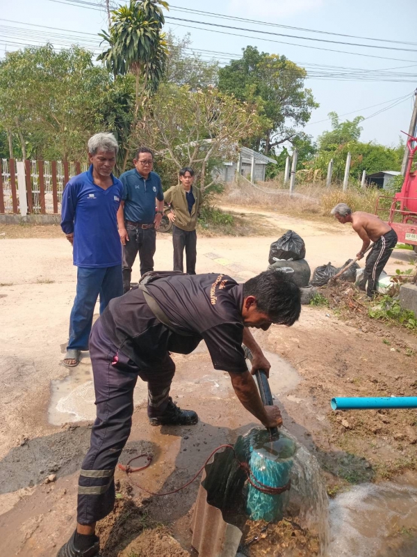 วันที่ 17 เมษายน 2569 ดร.คุณากร อักษรพรมราช นายกองค์การบริหารส่วนตำบลโพนงาม มอบหมายให้เจ้าหน้าที่องค์การบริหารส่วนตำบลโพนงาม ลงพื้นที่ซ่อมแซมระบบน้ำประปาหมู่บ้าน ณ บ้านสันติสุข หมู่ที่ 10 เพื่อช่วยบรรเทาความเดือดร้อนให้กับพี่น้องประชาชนในพื้นที่